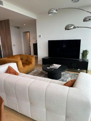 Modern 2 BRM Apt in Williamstown